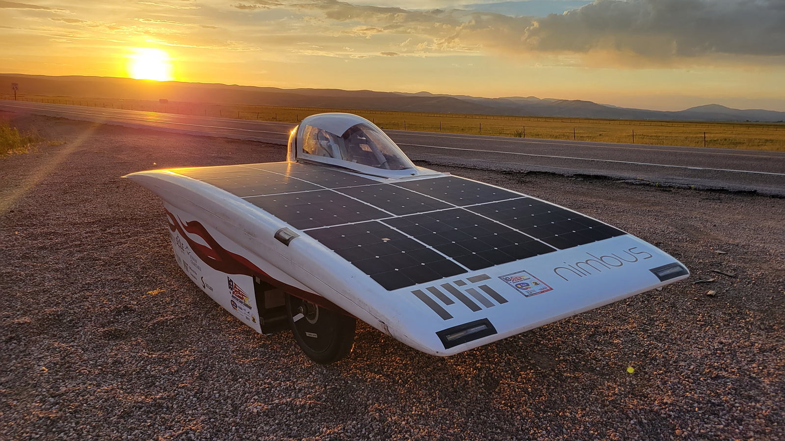 Mit solar sale car