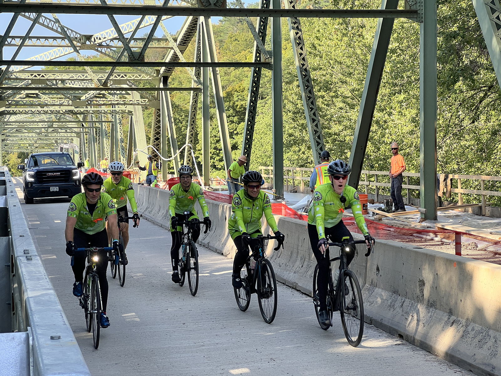 Crossing into New York (I'm 2nd from right)