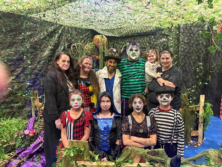 No photo description available.